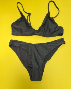 Acacia: Airen Bandeau Bikini Top - XL