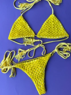 Acacia: Humuhumu Crochet Bikini Top - Pomelo