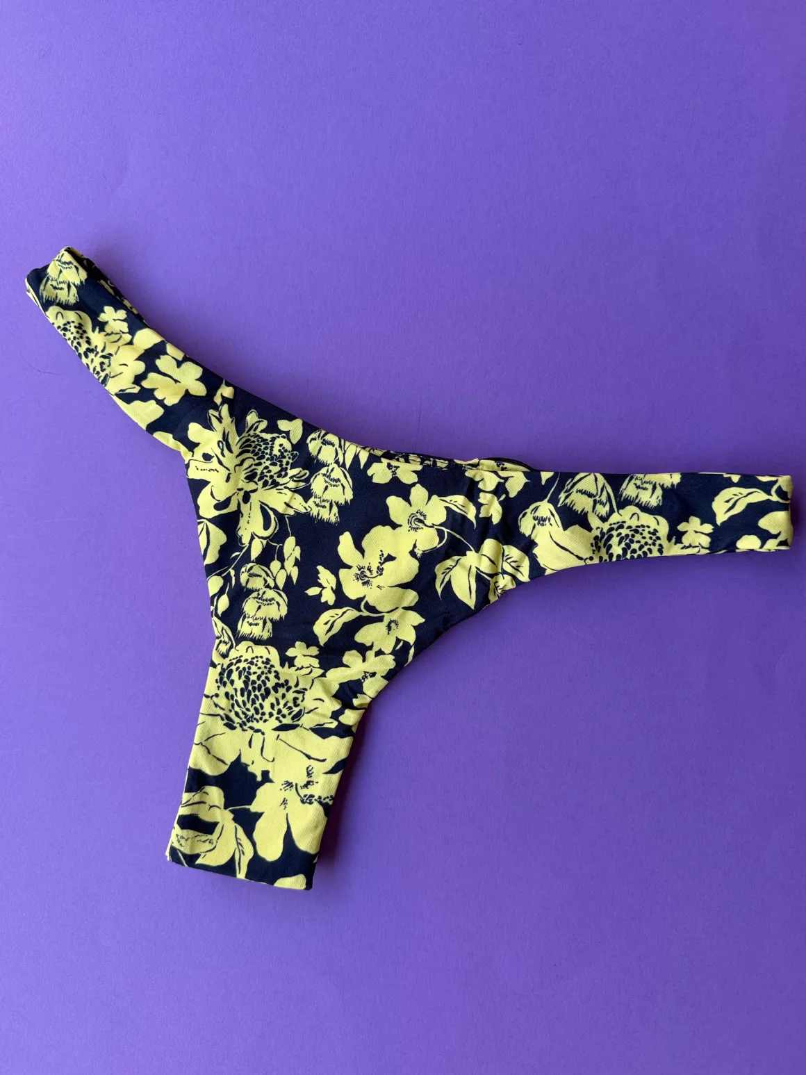 Acacia: Oslo Thong Bikini Bottom - Kazu Print