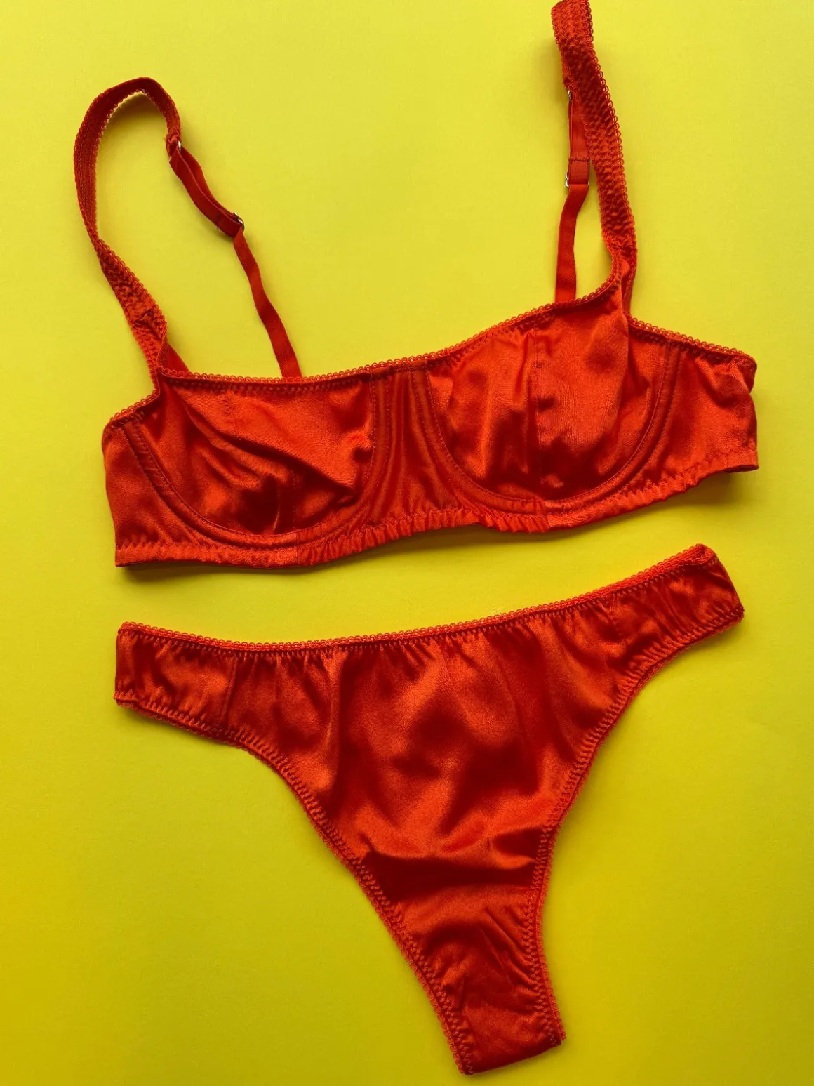 Araks: Gita Silk Underwire Bra - Burst