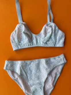 Araks: Tamara Lace Bralette - Caledonia