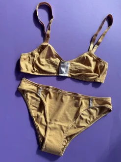 Araks: Uma Silk Wireless Bralette - Brulee