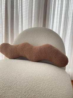 Belgin K.: Wavy Boucle Pillow