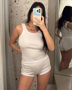 Calomel: Arami Tank - White