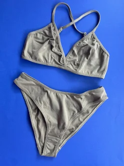 Calomel: Saya Brief - Taupe