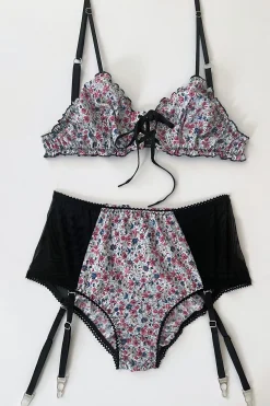 Clare Bare: Cardamine Brief with Garters - Ditsy Floral