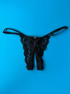 Clo: Abierto Ouvert String Thong - Black