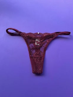 Clo: Fortuna Lace Adjustable String Thong - Crushed Berry