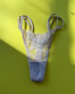 Clo: Fortuna Lace Adjustable String Thong - Lavender Fog