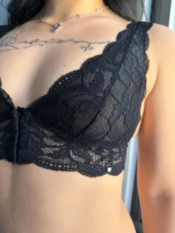 Clo: Fortuna Lace Bralette with Wide Straps Bra - Black