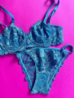 Clo: Fortuna Lace Demi Underwire Bra - 34DD, 36D