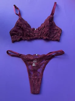 Clo: Fortuna Lace Wireless Soft Bra - Crushed Berry