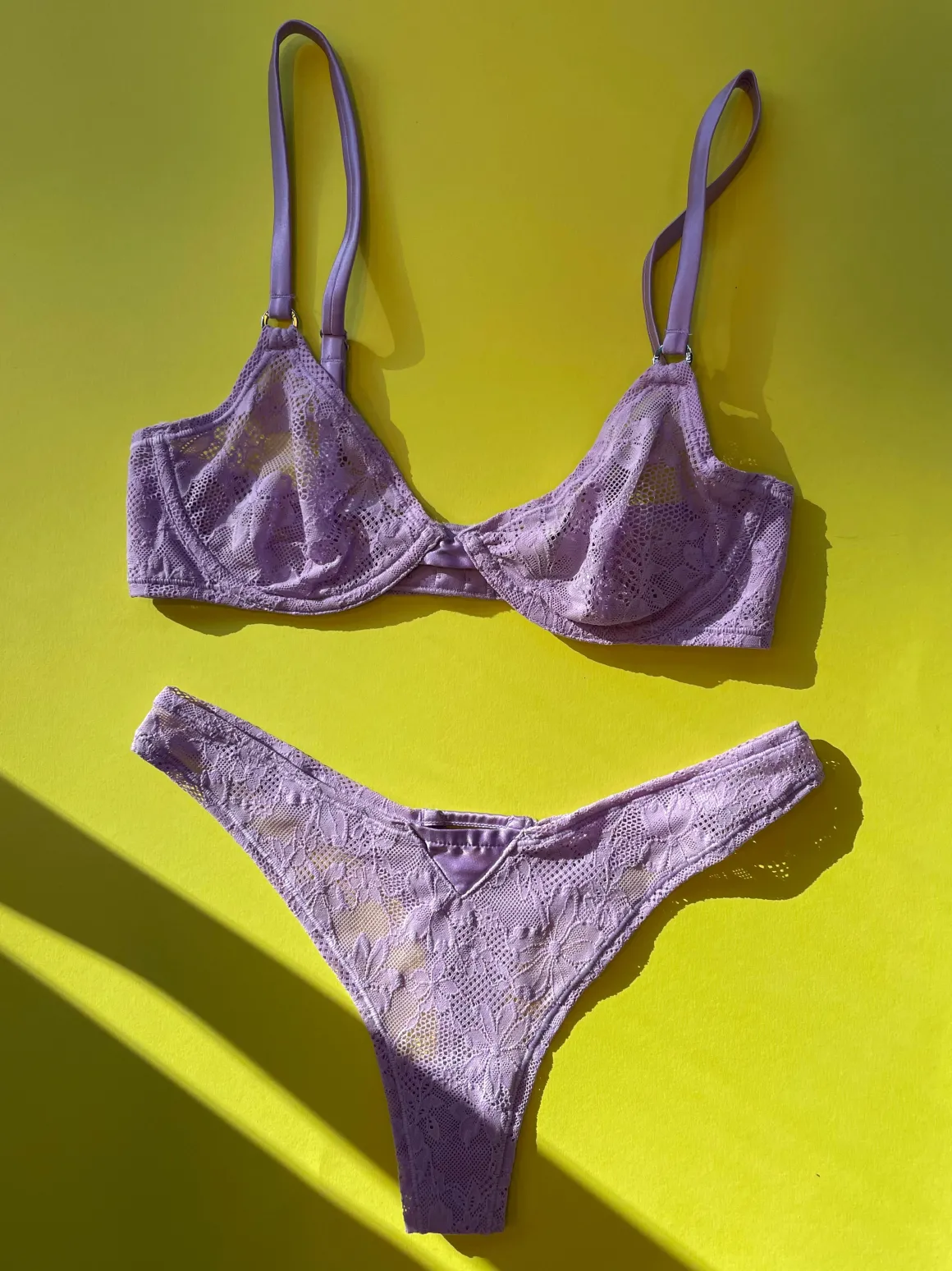 Fleur du Mal: Le Stretch Lace Thong - Light Lilac