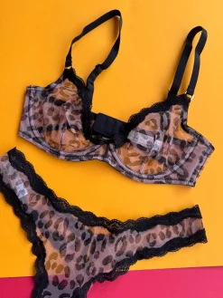 Fleur du Mal: Printed Sheer Tulle Demi Bra - Leopard Print