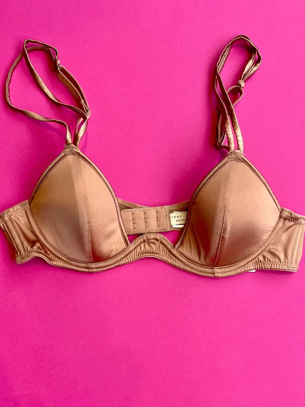 Fleur du Mal: Silk Satin Luxe Plunge Bra - Tan