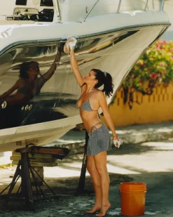 Hunza G: Runner Shorts - L/XL, Last One!