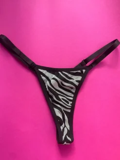 Kayleigh Peddie: Vanna Thong - Zebra