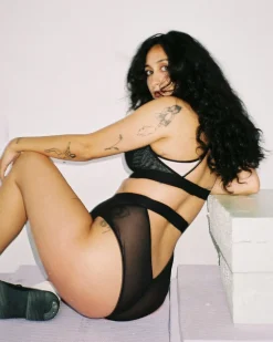 La Fille d'O: I Want High-Waisted Mesh Brief - Black