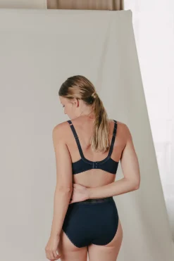Maison Lejaby: La Petite Underwire Bra - 40D