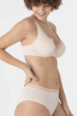 Maison Lejaby: La Petite Underwire Bra - 30F, 32F