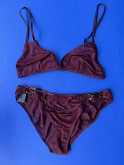 Marika Vera: Moore Bikini Brief - Burgundy