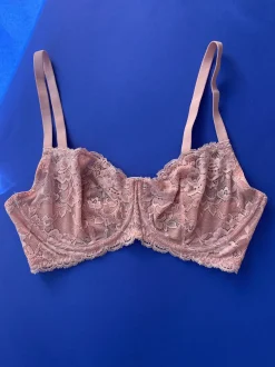 Montelle: Flirt Demi Lace Bra - D+ Cups Only