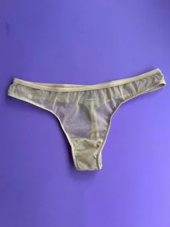 Only Hearts: Whisper Basic Thong - Buff