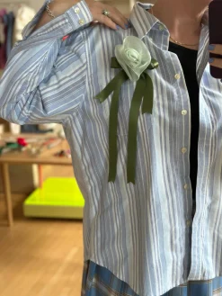 Room Shop: Simone Rose Pin - Red