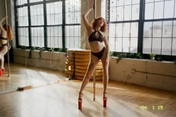 Toru & Naoko: Janice Keyhole Bra - Black