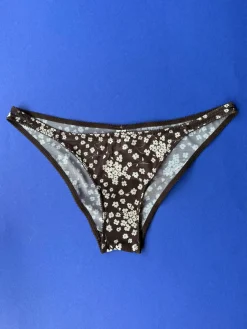 Yasmine Eslami: Nina Mini Bikini Brief - Blossom